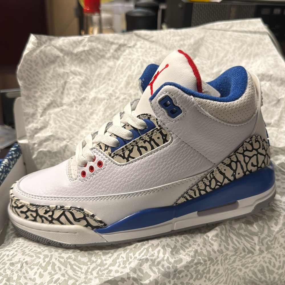 Women’s Air Jordan 3 Retro high top sneakers